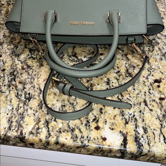 EUC Authentic Michael Kors Selma Medium Saffiano Leather Duffle Handbag - Picture 5 of 6